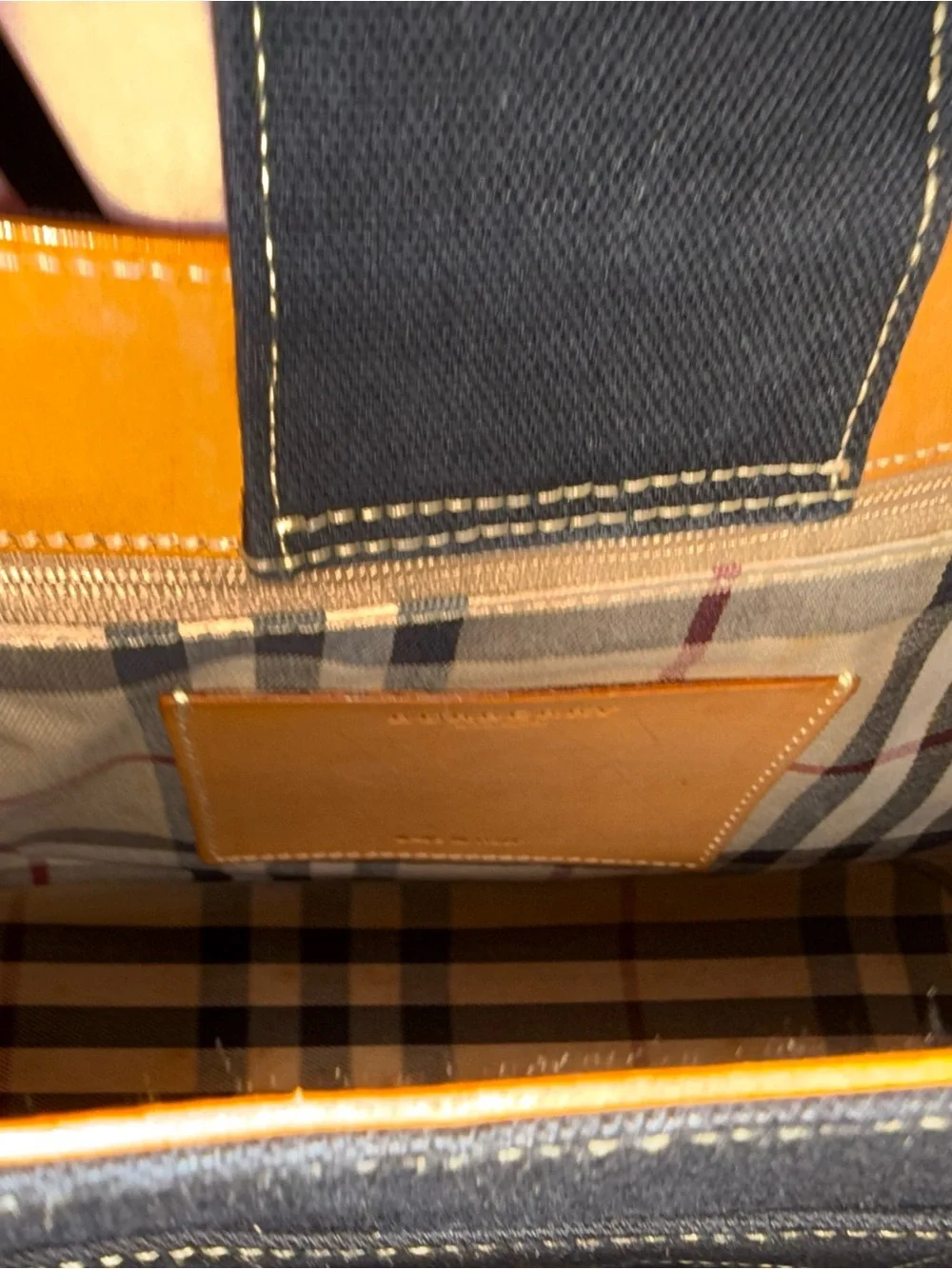 Burberry Black Canvas Shoulder Bag Nova-check interior